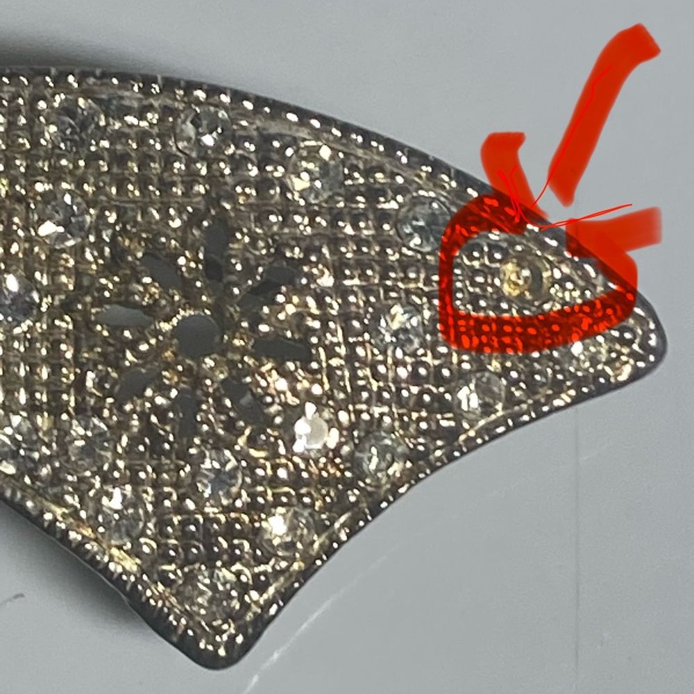 Vintage silver tone rhinestone Brooch. - Picture 5 of 6
